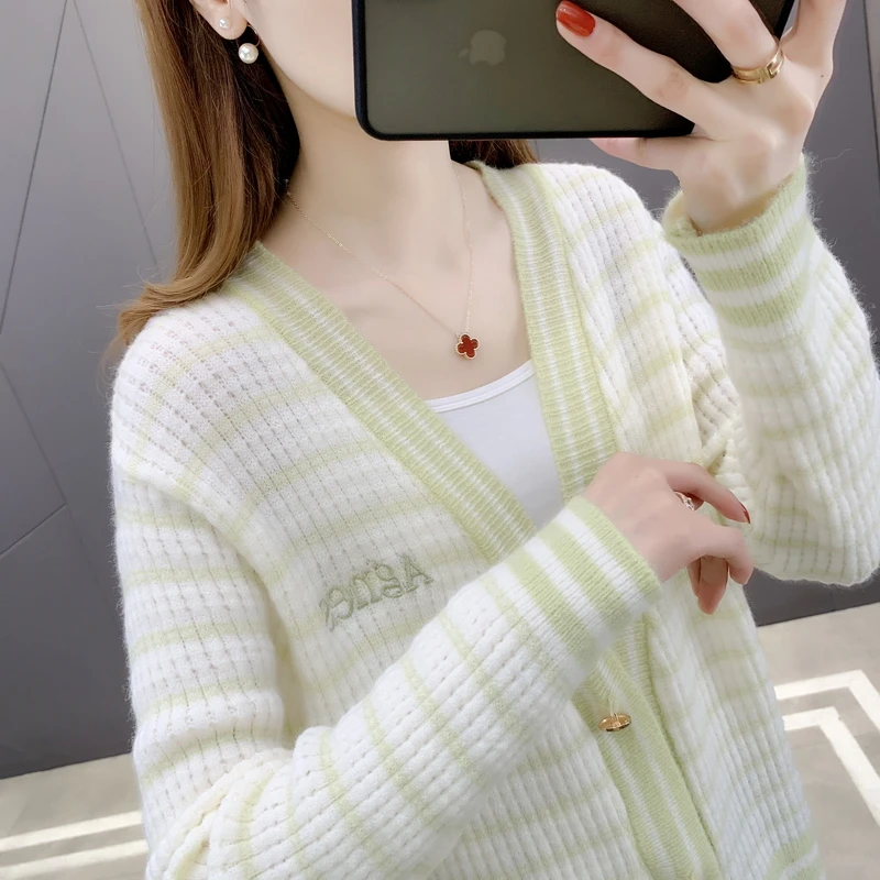 

19884 film stripe color matching v-neck long-sleeve knitted cardigan