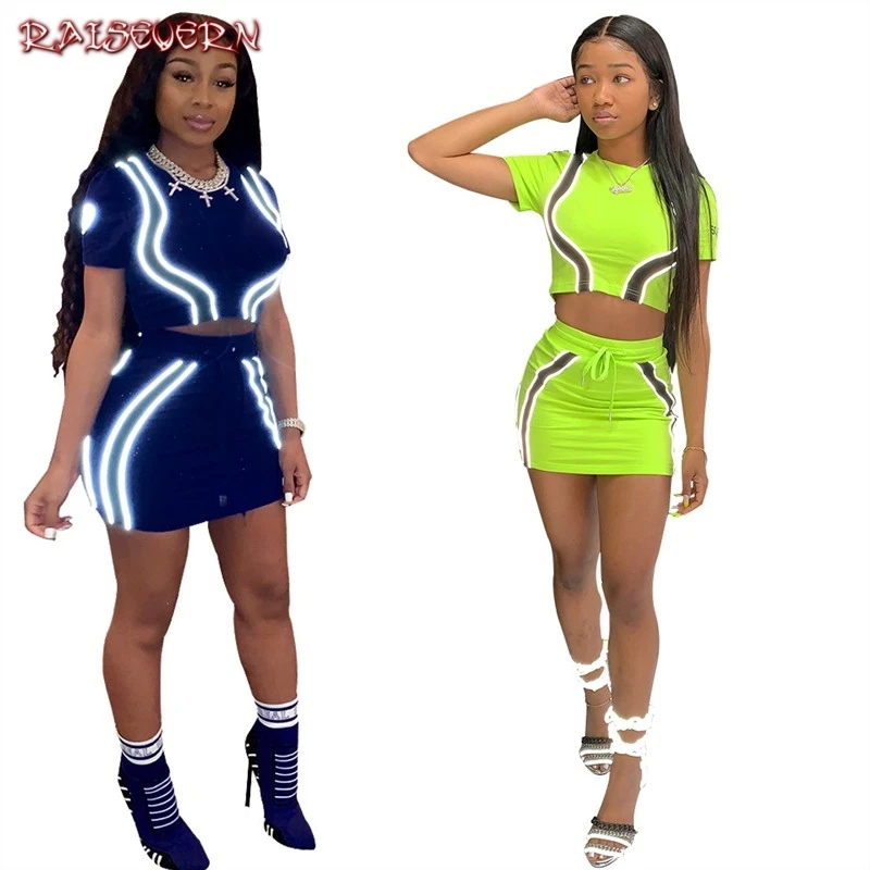

Blue Fluorescent Women Reflective Two Piece Set 2019 Summer Short Sleeve Crop Top Reflective Striped Patchwork Mini Skirt Outfit