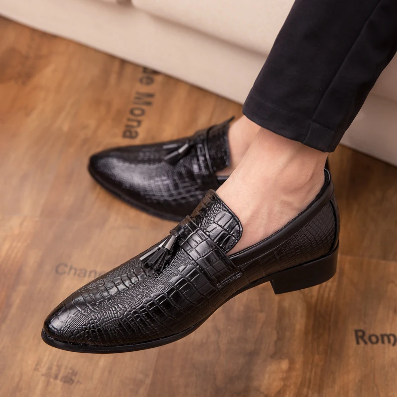 Men's Loafers Italian Tassel Casual Leather Men Shoes outdoor Designer Scrub Slip On tassel Wedding Footwear Man's shoes a4 | Обувь