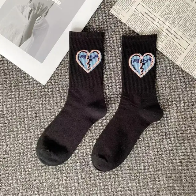 Street fashion creative Travis Scott socks interesting design pattern hip hop men socks happy novelty crew men socks 39