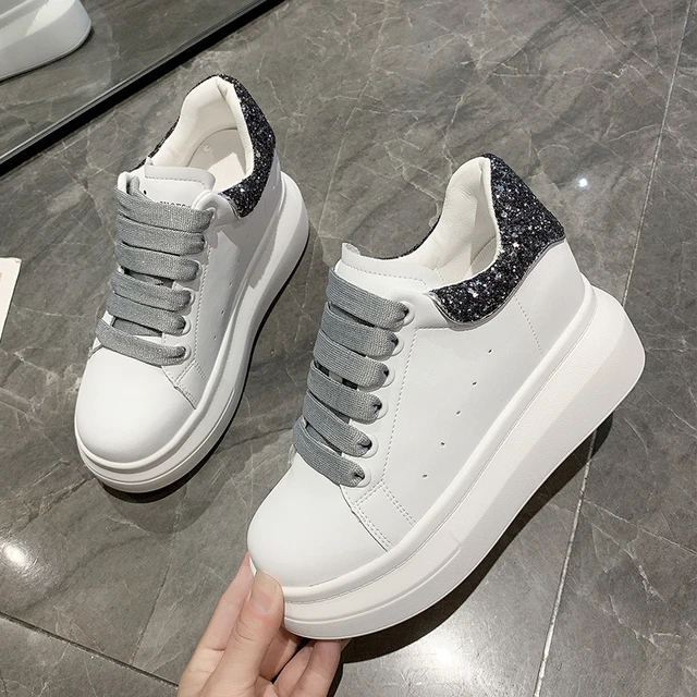 Chunky Sneakers Women Fashion White Height Increasing Ladies Vulcanized Shoes Casual Platform Sneakers Women Zapatillas Mujer 2