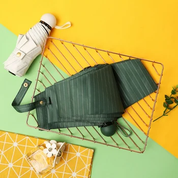 

Mini Five-folding Non-automatic Umbrella 8 Ribs Pongee Fabric UV Protection Outdoor Travel Umbrella Easy To Open And Close ！