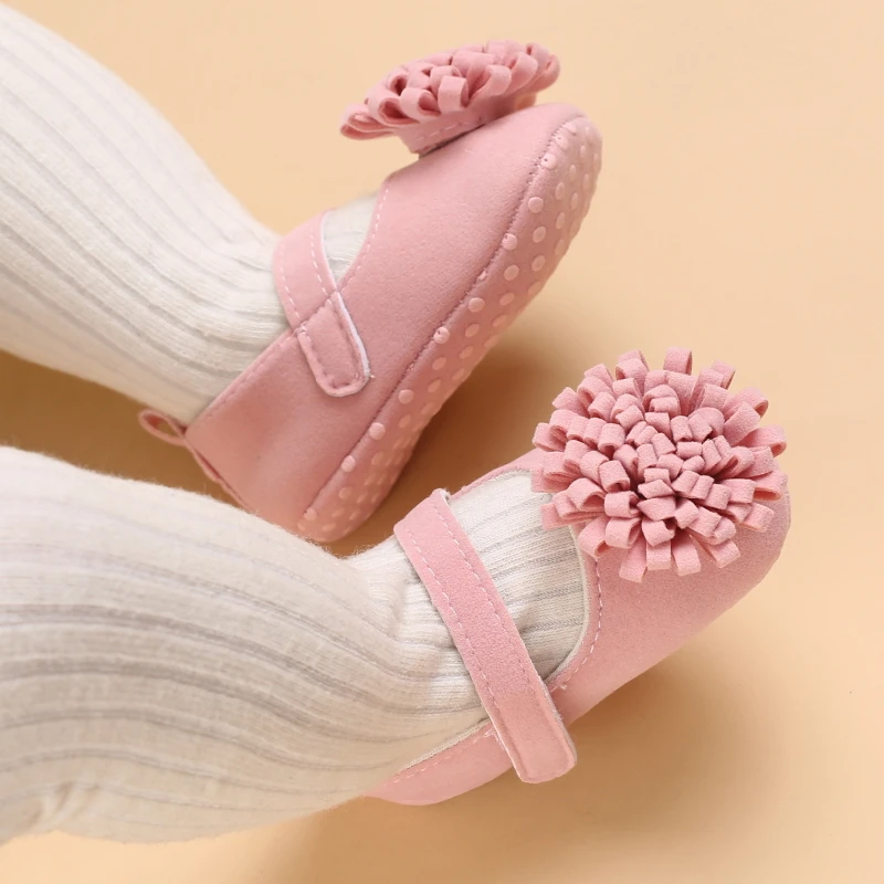 Elegant Pink Newborn Baby Shoes – Breathable, Non-Slip First Walkers