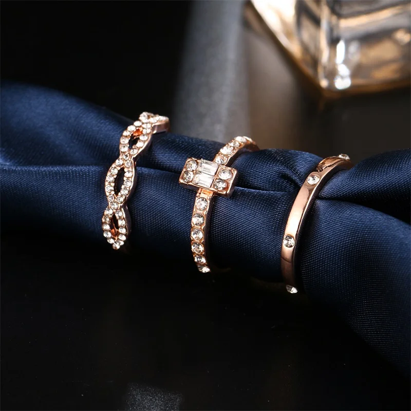 Fashion Charm Stackable Twisted Crystal Wedding Engagement Ring
