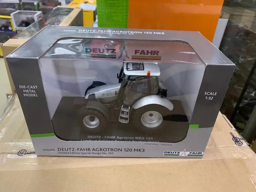 Универсальный хобби 1/32 Deutz-Fahr Agrotron 120 MK3 трактор литья под давлением модель UH5396