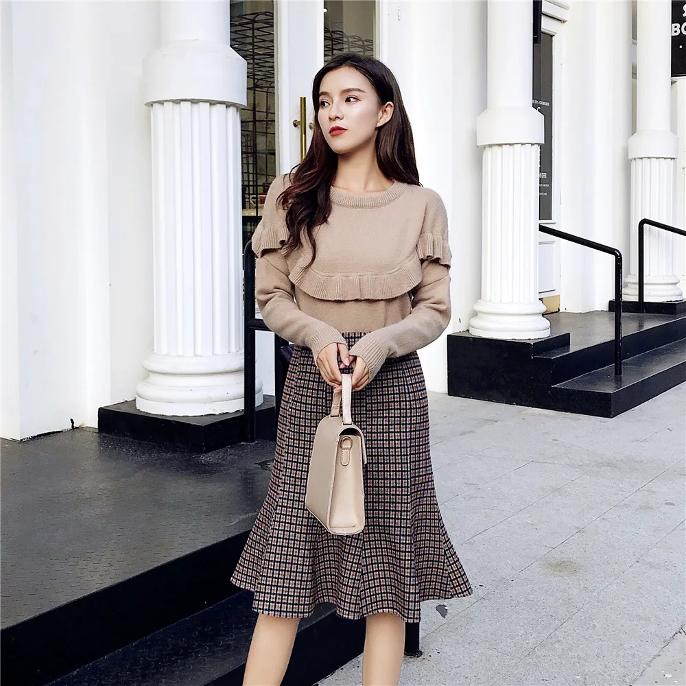 

Photo Shoot Autumn And Winter New Style Sweater Set Flounced Sweater High-waisted Plaid Fishtail Skirt Two-Piece Set