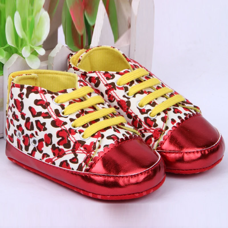 От 0 до 18 месяцев леопардовая обувь новорожденного обувь для девочек детские пинетки спортивные кроссовки обувь розового золота - Цвет: Красный