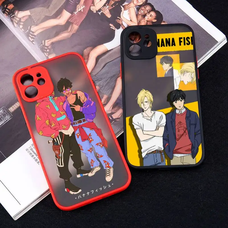 Чехол для телефона с японским аниме бананами и рыбками красный матовый