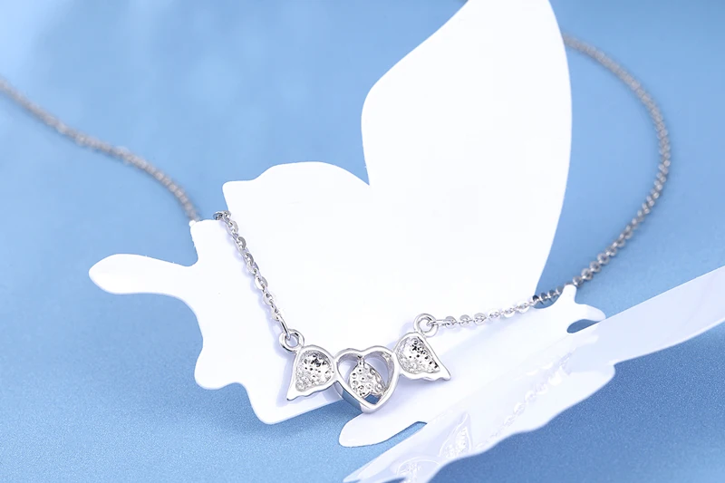 Elegant Platinum White Real Solid Gold Heart Wing Set Chain Pendant Necklace for Women Lady Girlfriend Fine Fancy Office Jewelry