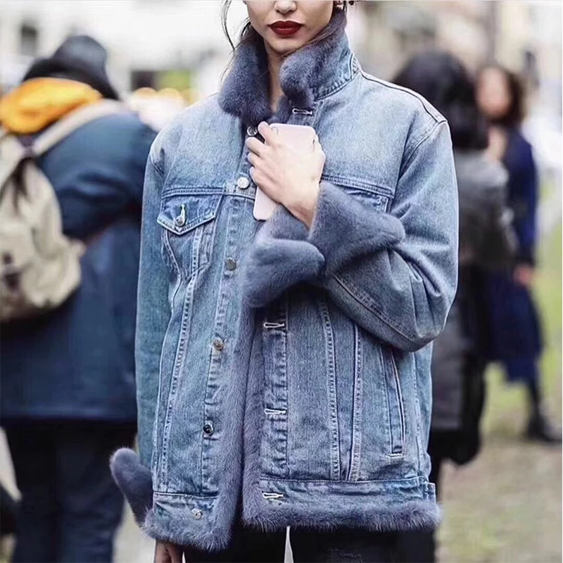 

European Warm Thicke Denim Jacket Fur Coat Short Female Down Jacket 2021 Winter White Goose Down Denim Fur Collar Cotton Coat