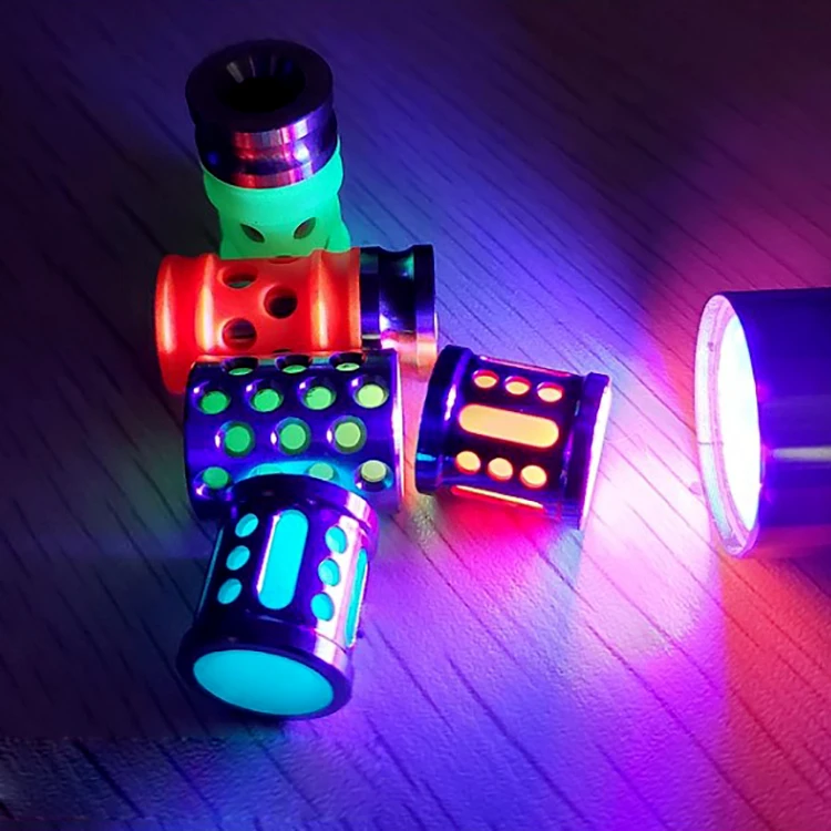 

EDC Toy Luminous Knife Pendant Titanium Alloy Key Pendant