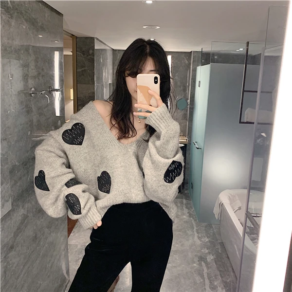 RUGOD Vitnage hearted printed women sweater Fashion V neck soft knitted sweaters female new Casual auturm winter loose coat - Цвет: Серый