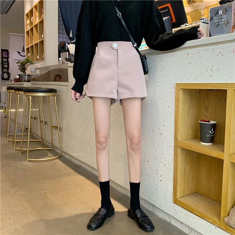 autumn and winter Korean version of the wild wool wide leg female high waist casual shorts Harem shorts