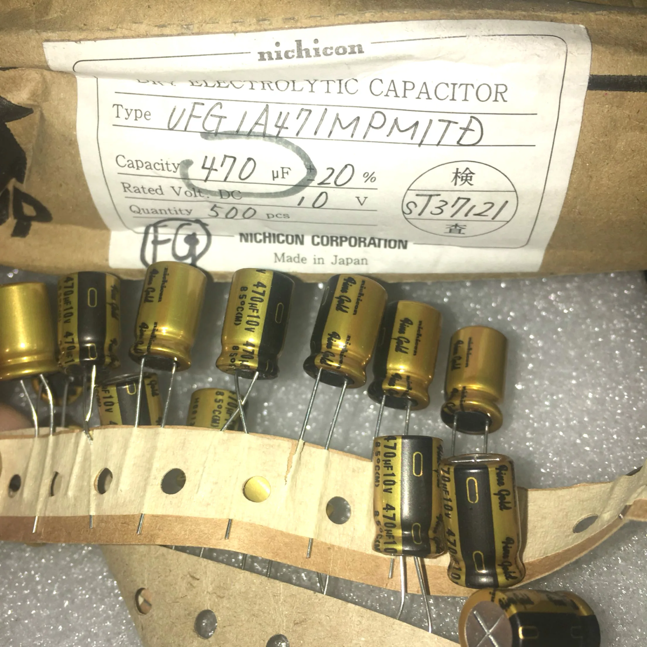 10 шт NICHICON FG 10V470UF 10x16 мм чистого золота 470 мкФ 10V FineGold MUSE аудио конденсатор с
