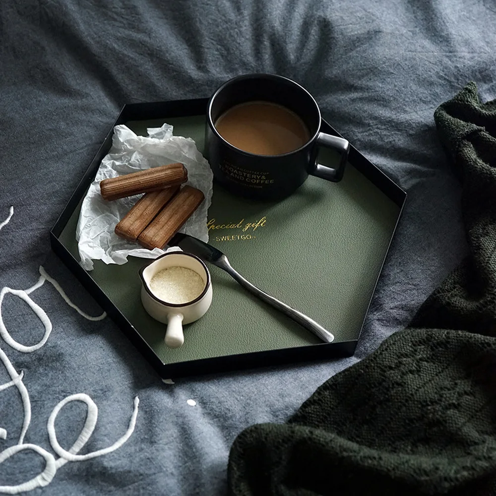 Goede Morandi Stijl Zwarte Tray met Lederen Mat Ijzeren Plaat voor Sieraden Dessert Koffie Display Houders Creatieve Decoratie Organizer