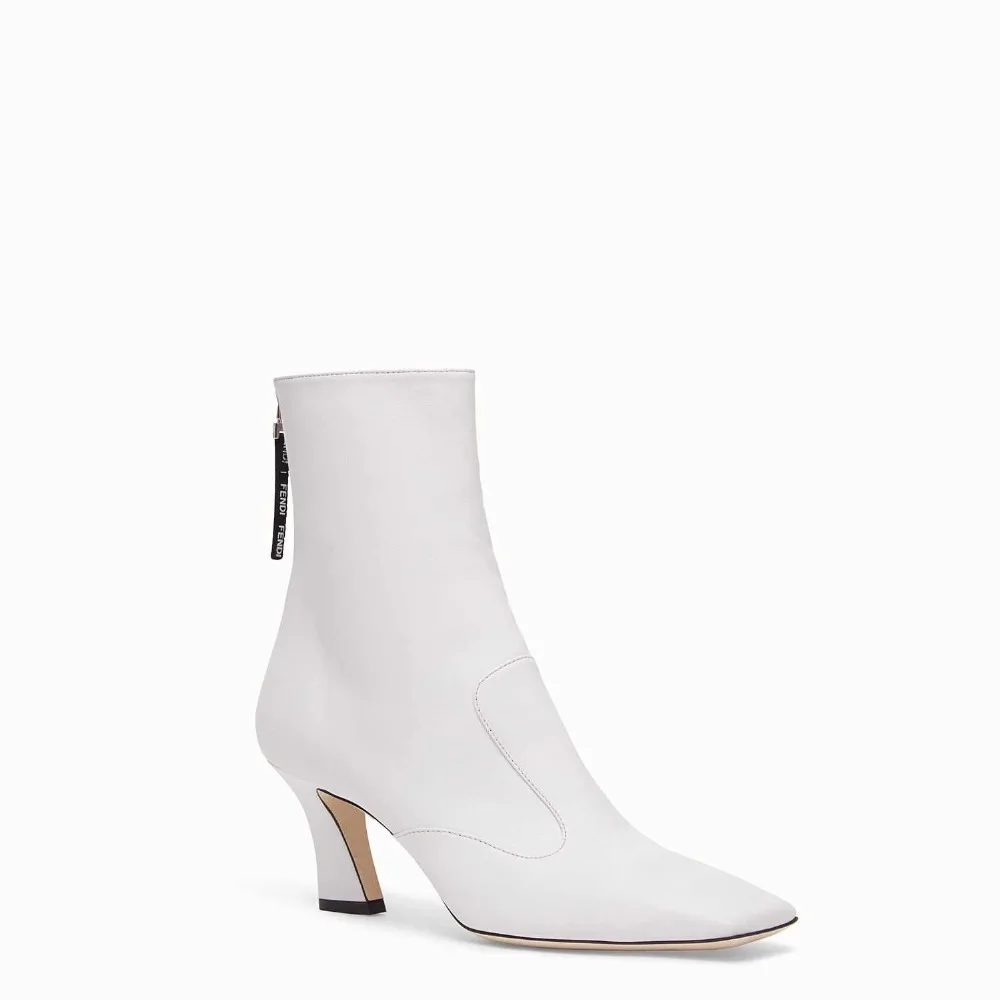 8T6941NBAF0H23_02_xlarge