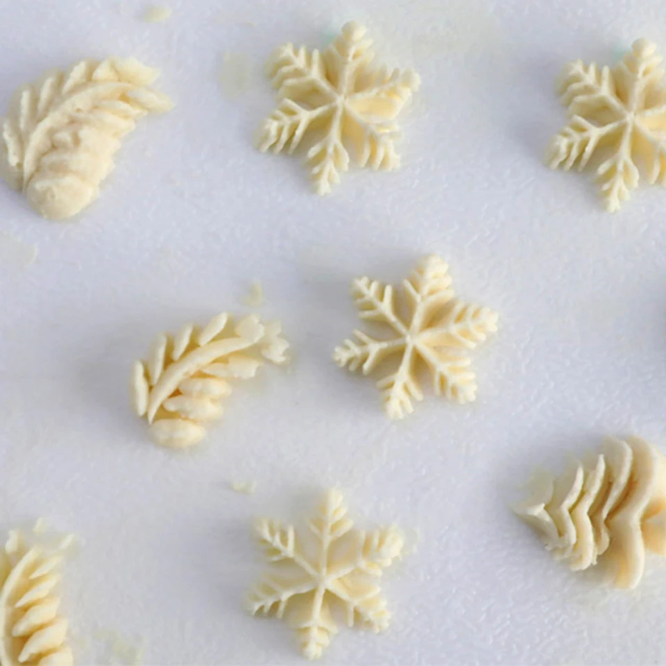 Russian Icing Piping Tips Christmas (13)