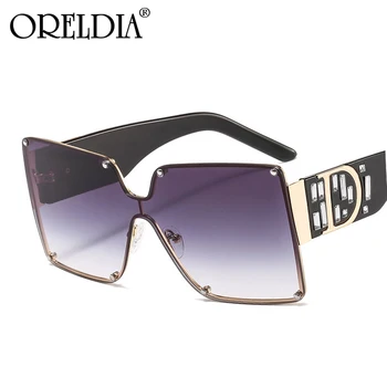 

Big Frame Square Sunglasses Ladies Well-Known Brand Design Rivet Gradient Color Sunglasses Fashion Retro Men Glasses Hot UV400