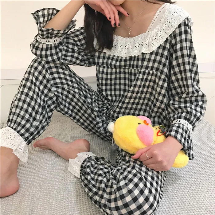 

Figure Photo 2019 Korean-style Sweet Hollow out Lace-up Joint Lace-up Plaid Leisure Suit Pajamas Tracksuit