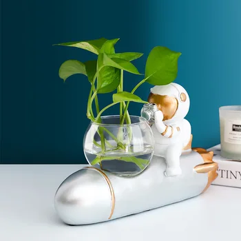

Creative Astronaut Glass Vase Ornaments, Flower Arrangement, Hydroponic Flowerpot, Nordic Living Room Decoration