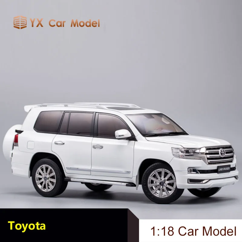 Toyota Land Cruiser Ближний Восток Запасная шина модель автомобиля Qihui 1:18 LC200 | Игрушки и