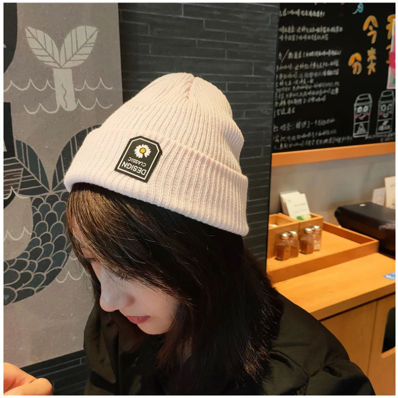 

Winter Women Hat Solid Woolen Hat Winter Women's Knit Cap Warm Hat Soft Casual Cap Bonnet Skullies Logo Patch Bennie Hat