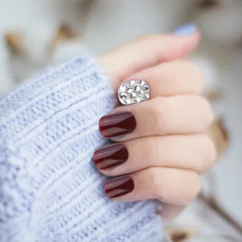 

24pcs Nail Art Stickers Detachable Manicure Tips Decor Nail Tips(Red)