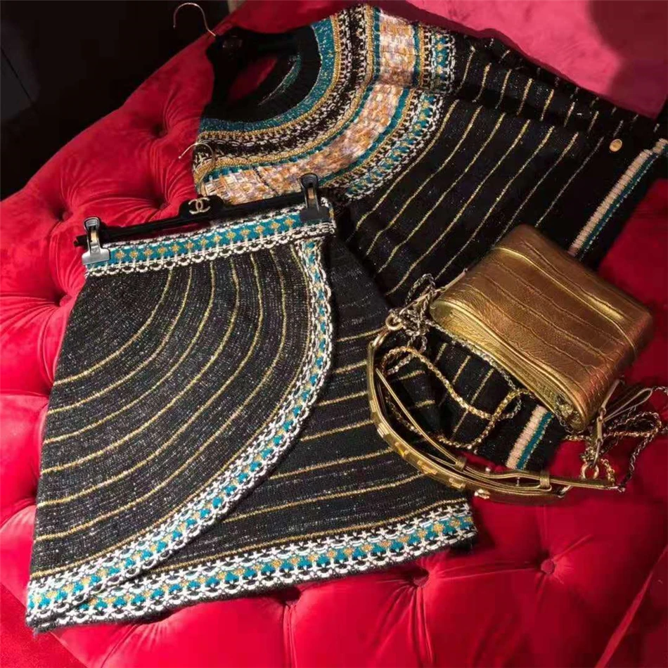women's autumn Taiwan Knitting 2-piece gold thread long sleeve sweater totem Egyptian miniskirt