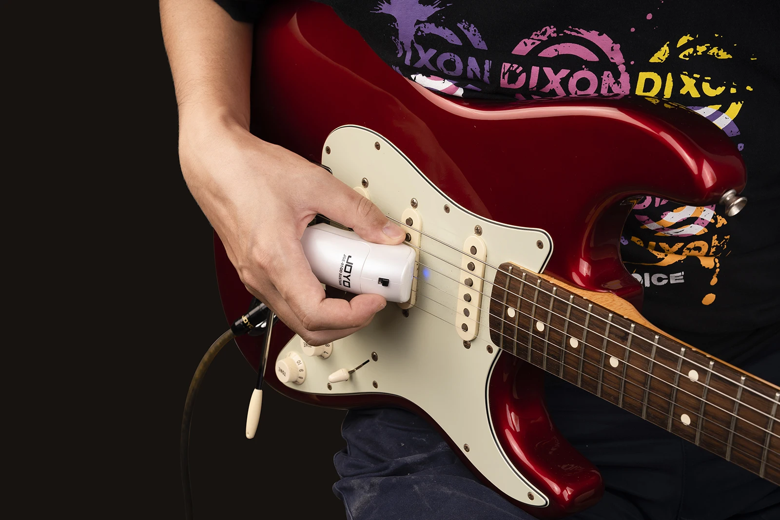 беспроводная электрогитара. сустейнер для гитары. мику хатсуне бесконечное лето булки кефир и рок-н-ролл. бесконечное лето алиса с гитарой арт. алиса двачевская.