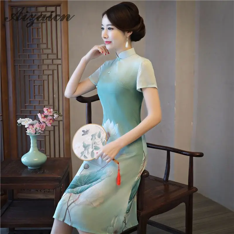 Новое поступление Модные Шелковые Для женщин тонкий китайское платье Зеленый Цветок Лотоса Короткий рукав Cheongsam Мини Qipao Современная