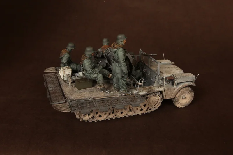 Новая несобранная коллекция 1/35 года древний воин включает 5 фигурок (без