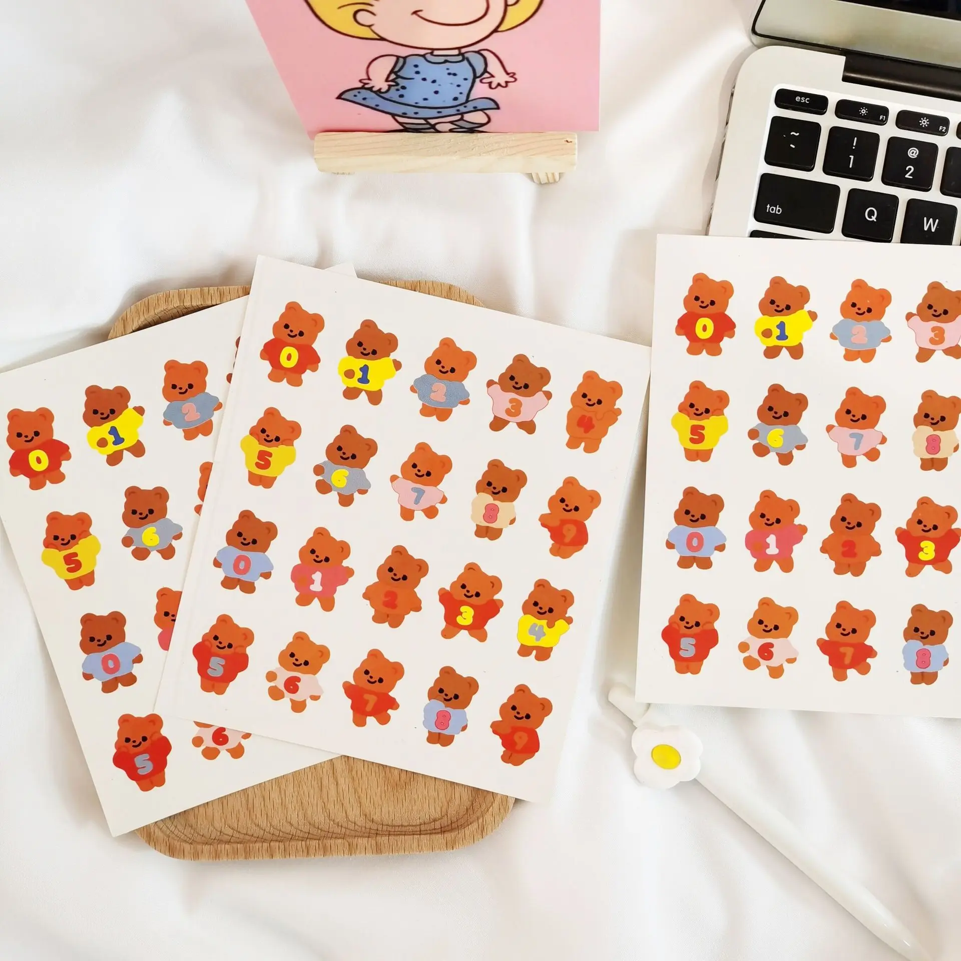 

South Korea Creative Cartoon Bear Adhesive Paper Hand Account Book Adhesive Paper DIY Sealing Paste