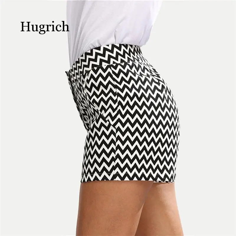 New Fashion Plaid Shorts Woman Shorts Summer Black and White Mid Waist Casual Pocket Straight Shorts Hot Sale
