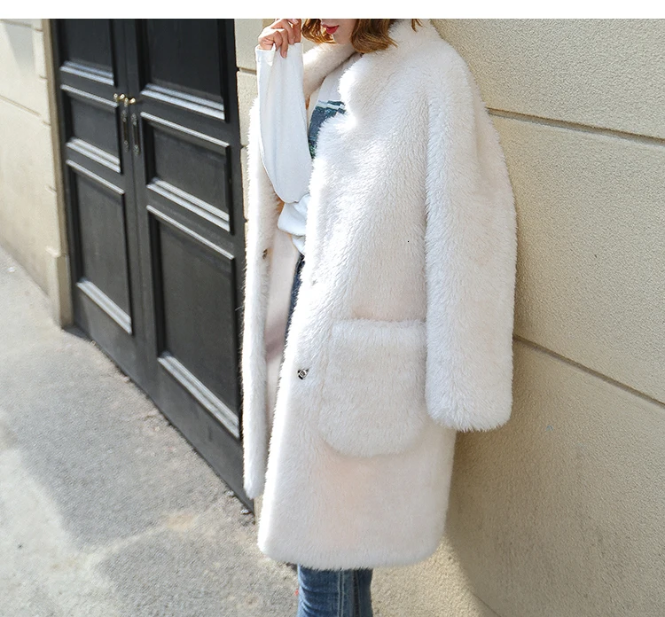 Real Fur Coat Winter Women High Quality Fashion Long Sleeve Female Outerwear Warm Winter Coat Jacket Thick Plus Size Coats