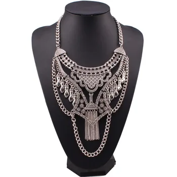 

2020 Fashionable New Design Hand Model Pendant Tassel Crystal Necklace Vintage Statement Chunky Women Necklace