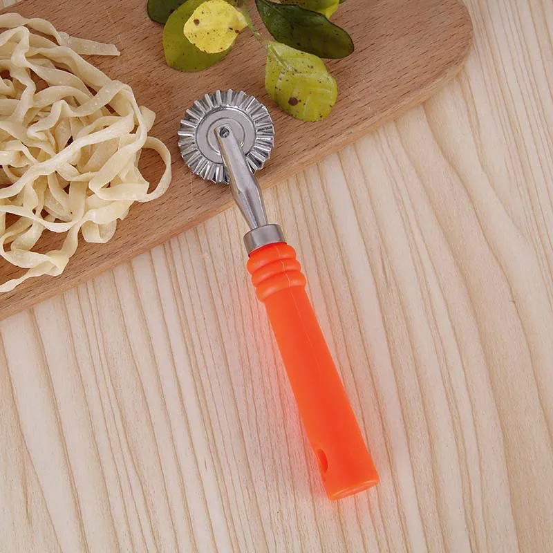 Stainless Steel Pizza Knife Baking Roller Pizza Cutter Bakery Only Single Wheel Pizza Cutter Manufacturers Wholesale