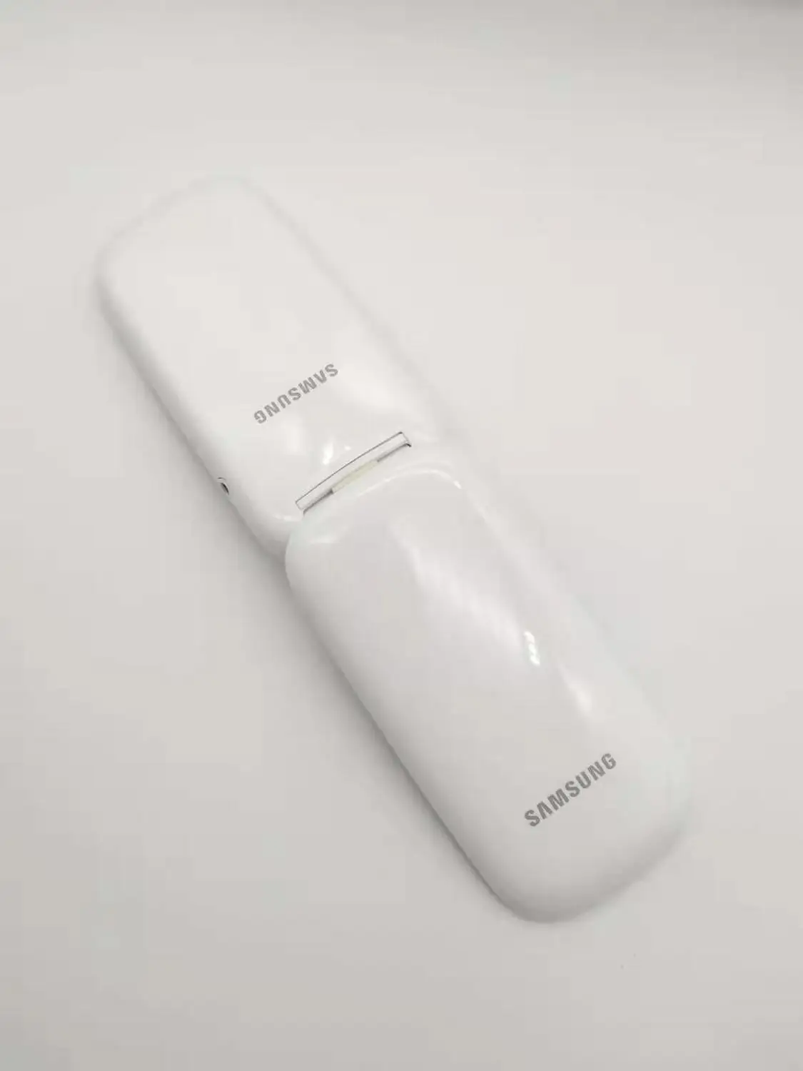 Разблокированный телефон samsung Flip E1272, две sim-карты, GSM 2G, Bluetooth, fm-радио, мобильный телефон