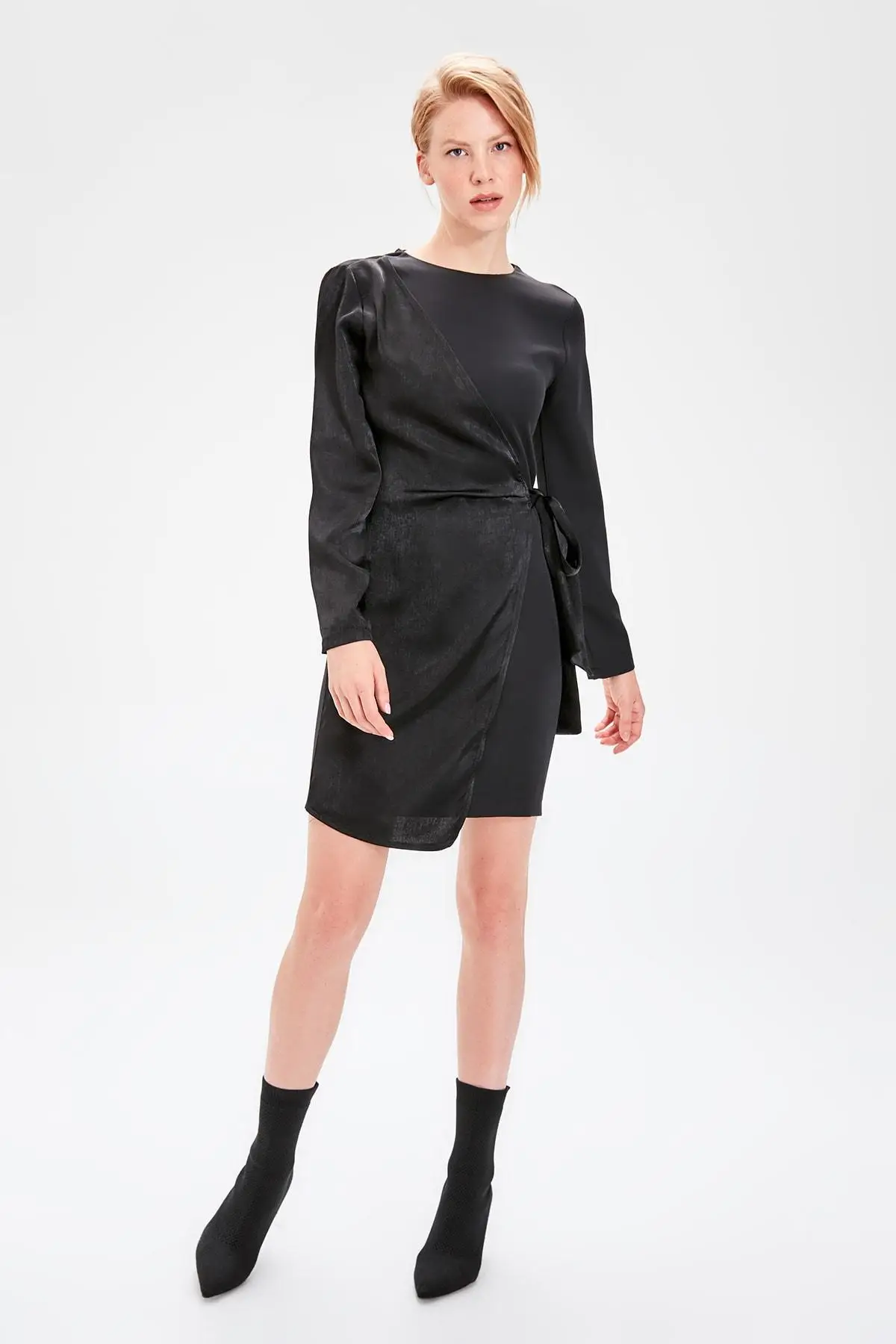 Trendyol Black Lacing Detail Dress TWOAW20EL1059 | Женская одежда