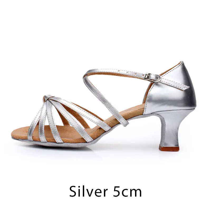 Silver 5cm Для женщин Туфли для латинских танцев для девочек, Танцы Обувь для бальных танцев сальса обувь; комнатные тапочки; Мягкая атласная красочные женские туфли на высоком каблуке 5/7 см кроссовки - Цвет: Silver 5cm