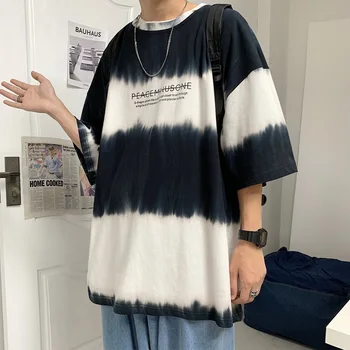 

Men Graffiti Printed Tide brand short-sleeved men and women summer street hip hop T-shirt Loose lovers with half sleeves T-shirt