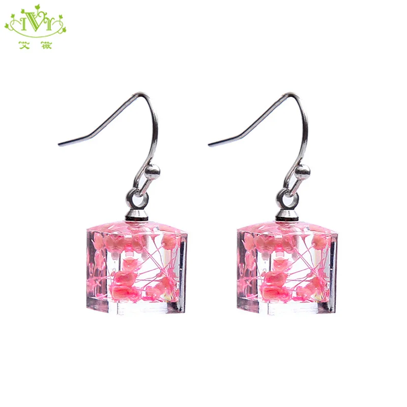 

2019 New Design Fashion Jewelry Real Dried Flower Resin Pendant Earrings Square Earrings Earrings for Women Cute Earrings Modern