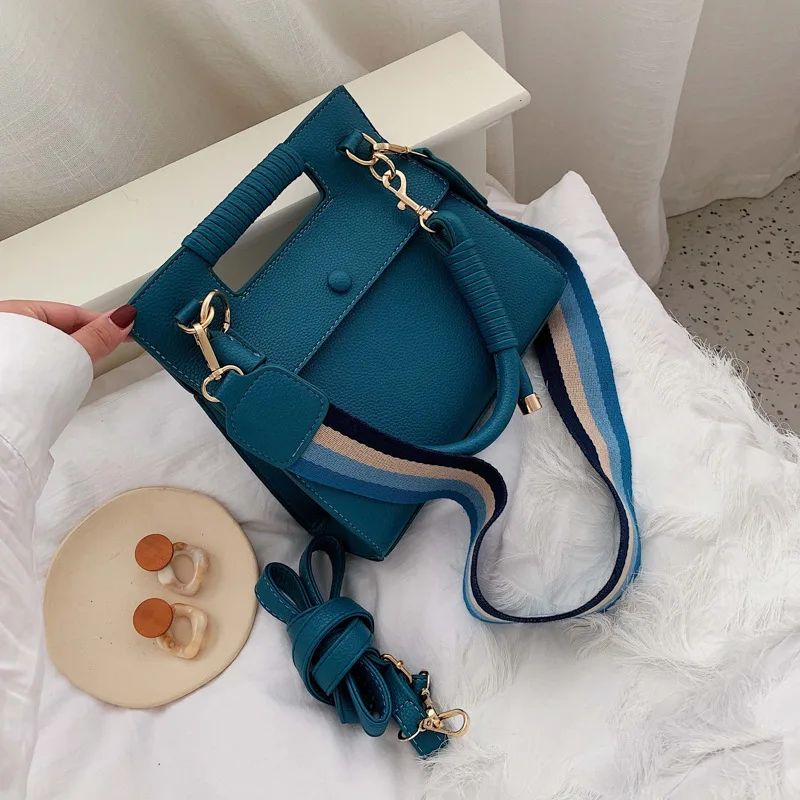 

A new fashion autumn/winter 2019 litchi pattern single-shoulder small square bag Korean style simple cross-body bag
