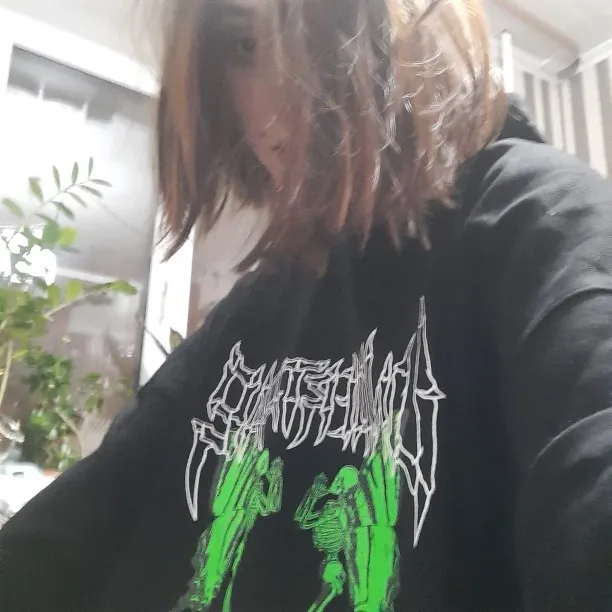 U516857e6474643a298a213a280056