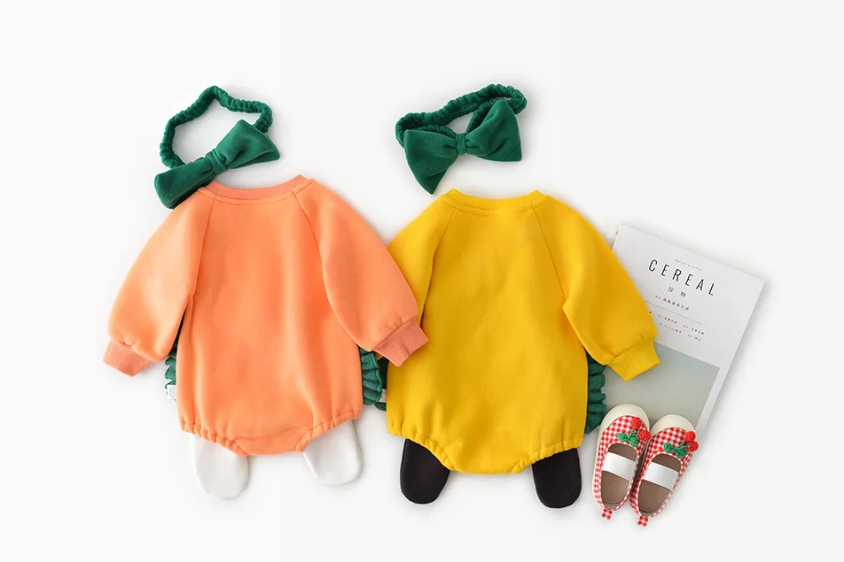 Зимний свитер для новорожденных в Корейском стиле; боди с бантом; повязка для волос; Одежда для маленьких девочек; плотные теплые комбинезоны для новорожденных