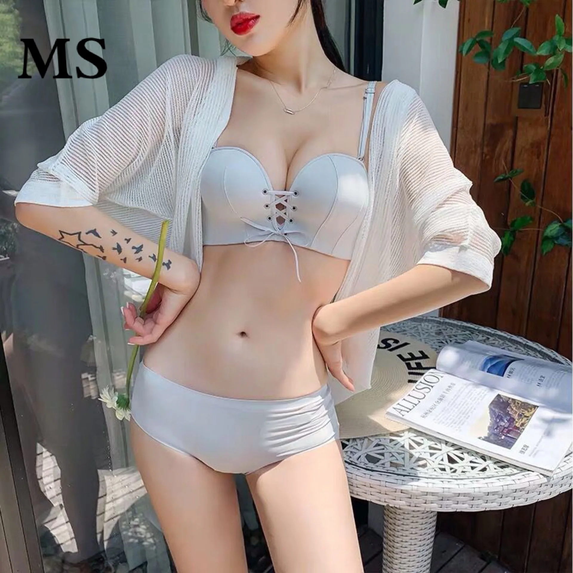 

MS Off-the-shoulder non-slip gather underwear underwear female small chest pull B artifact no trace half cup no rim sexy bra set