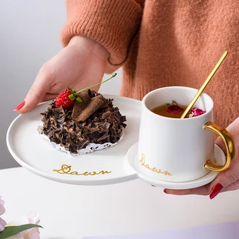 

Luxury Small Coffee Cup Set Porcelain Vintage Coffee Cups Set With Handle Christmas Szklanki Do Kawy Household Products OO50BD