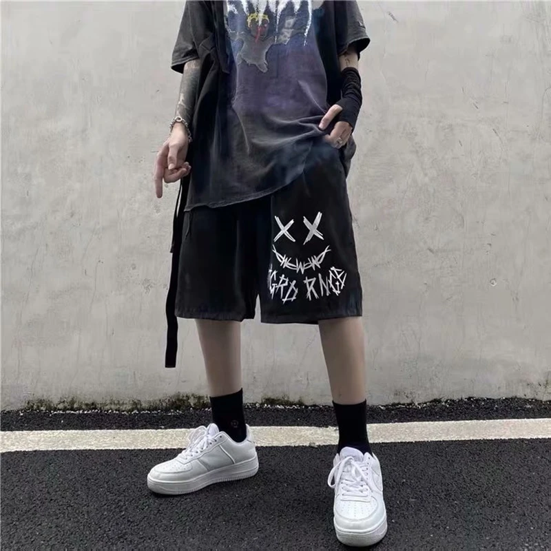 Pantalones cortos holgados de estilo Harajuku para hombre, de cinco puntos, con personalidad, hip-hop, estampado de letras, salvaje, informal, Verano