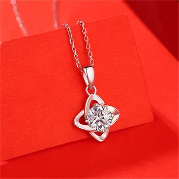 

925 Sterling Silver Moissanite Clover Pendant Necklace D Color Brilliant Cut 1 Carat 6.5mm Moissanite Chain Necklaces Girlfriend