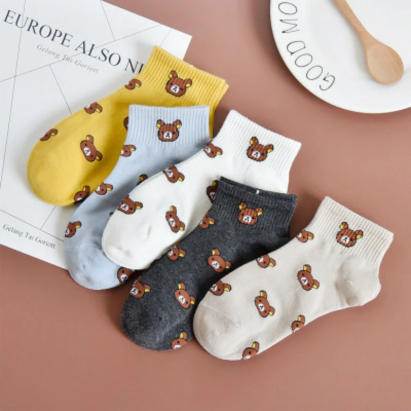 

2019 hot Cute Kawai Cartoon Women Breathable Combed Cotton Socks Women Funny Bear 5 colors Lovely Animal Pattern Casual Sock
