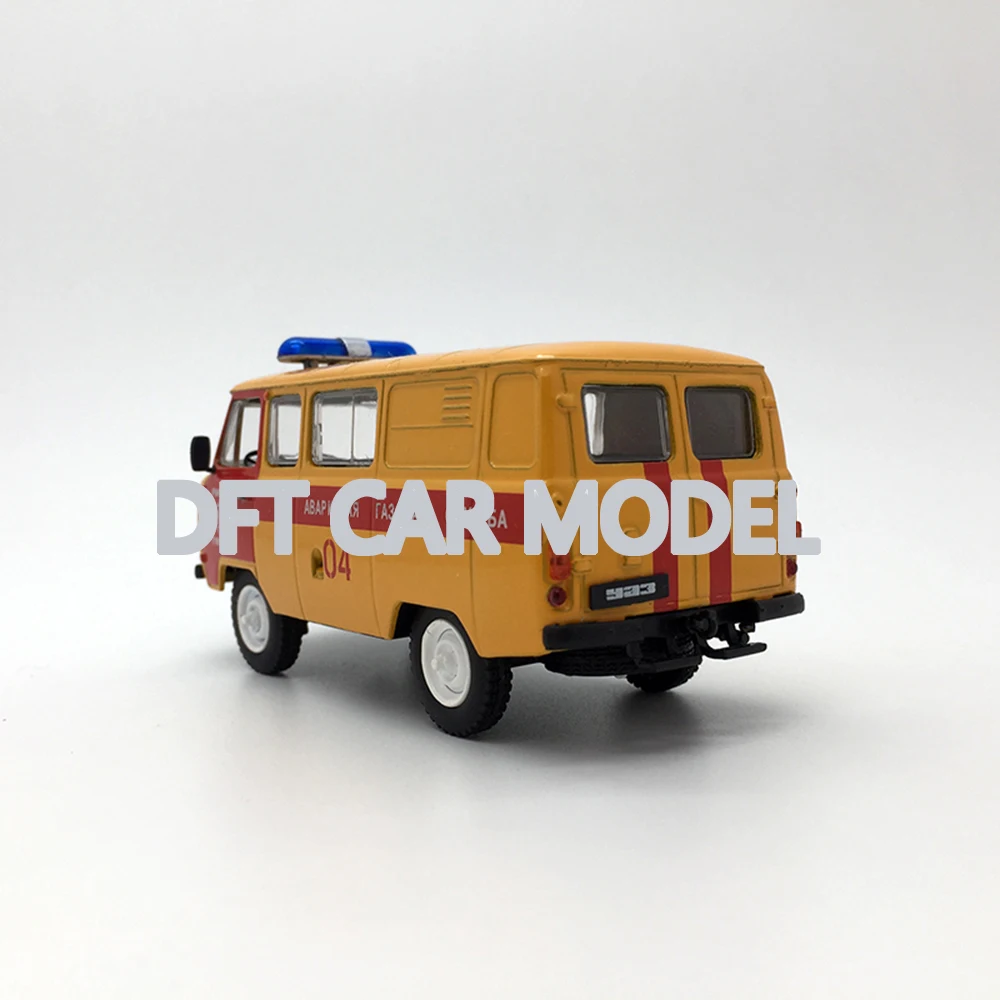 1:43 игрушечные машинки из сплава UAZ-452 модель автомобиля для детских игрушечных автомобилей авторизованный детский игрушечный автомобиль